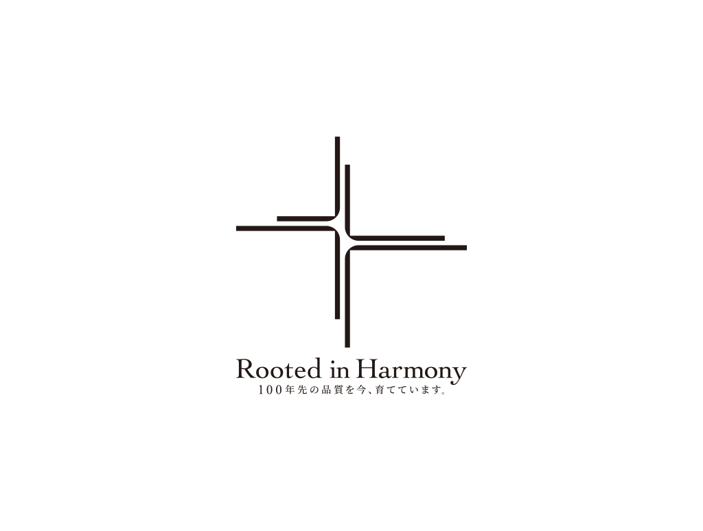 「Rooted in Harmony」のロゴマークとロゴタイプの上下配置